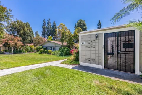 489 Callie Cadiz Unit B, Laguna Woods, CA 92637 - MLS#: OC26167952