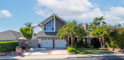22435 Silver Spur Lake Forest CA 92630