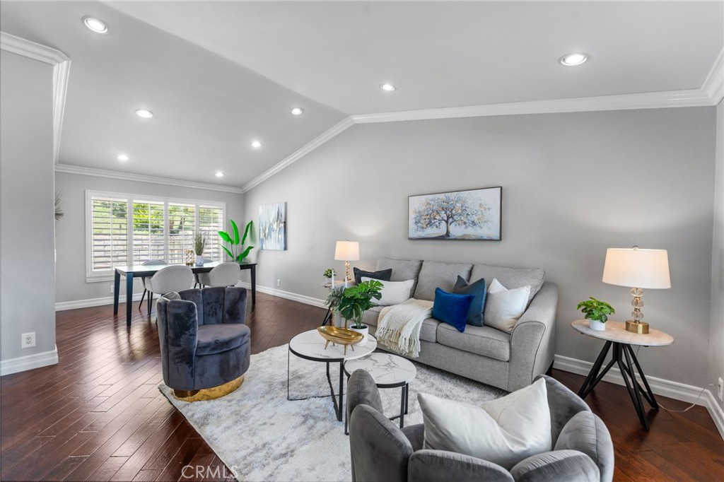 25805 Chapel Hill