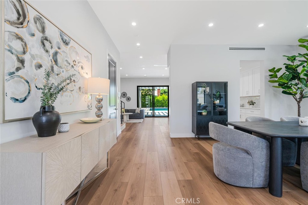 251 S Griffith Park Drive