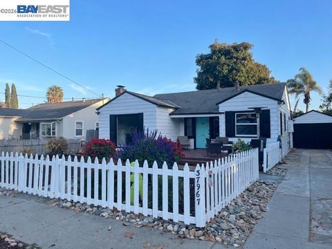 Photo of 37967 2Nd St ST, Fremont, CA 94536 (MLS # 41149088)