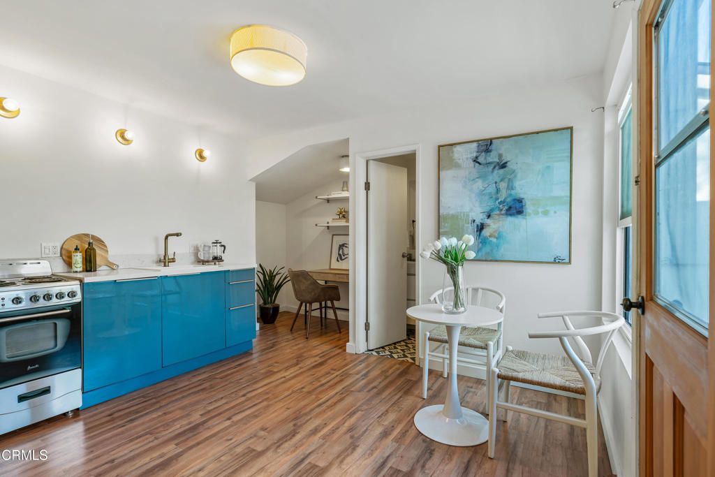 listing image 130720003917548947087