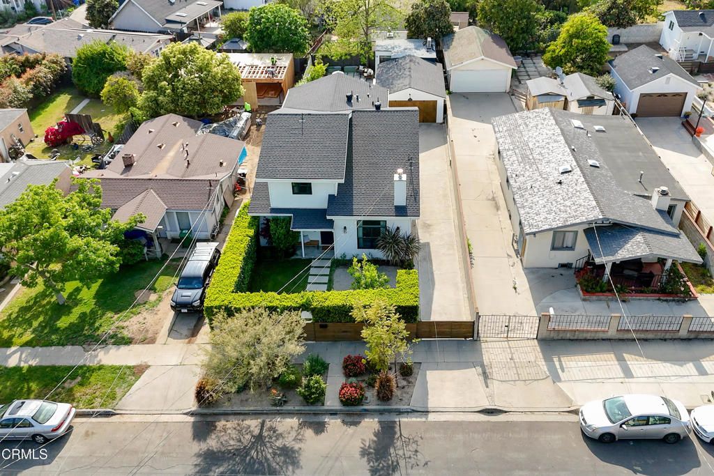 listing image 130729282688986231839