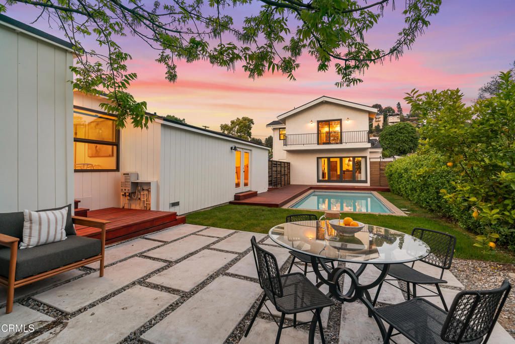 listing image 130725446665096899801