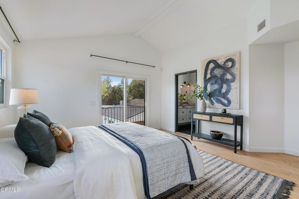 listing image 130728661440380593738