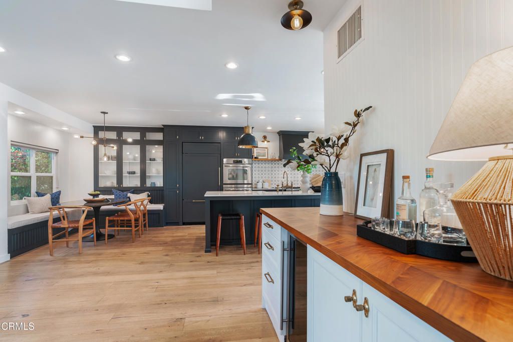 listing image 130726414490316946918