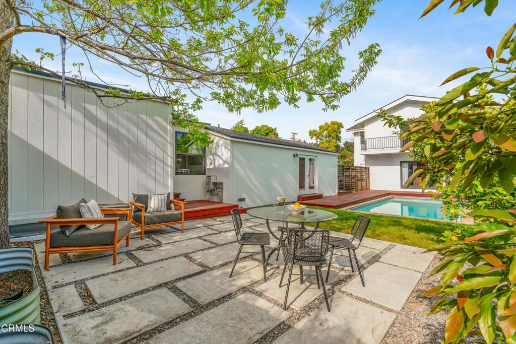 listing image 130725389538084129037