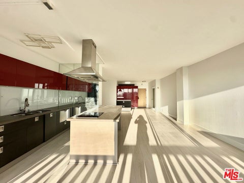 Photo of 999 DOHENY Drive #706, West Hollywood, CA 90069 (MLS # 26991713)