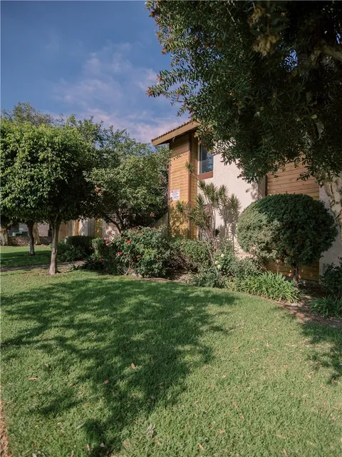 14527 Plummer St Unit 202, Panorama City, CA 91402 - MLS#: IV25267722