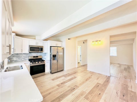 Photo of 8657 Ranchito Avenue, Panorama City, CA 91402 (MLS # SR26230601)