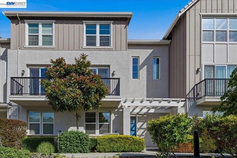 Photo of 4243 Sunset View Dr, Dublin, CA 94568 (MLS # 41132888)