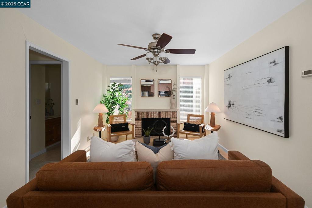 TURTLE CREEK - Residential