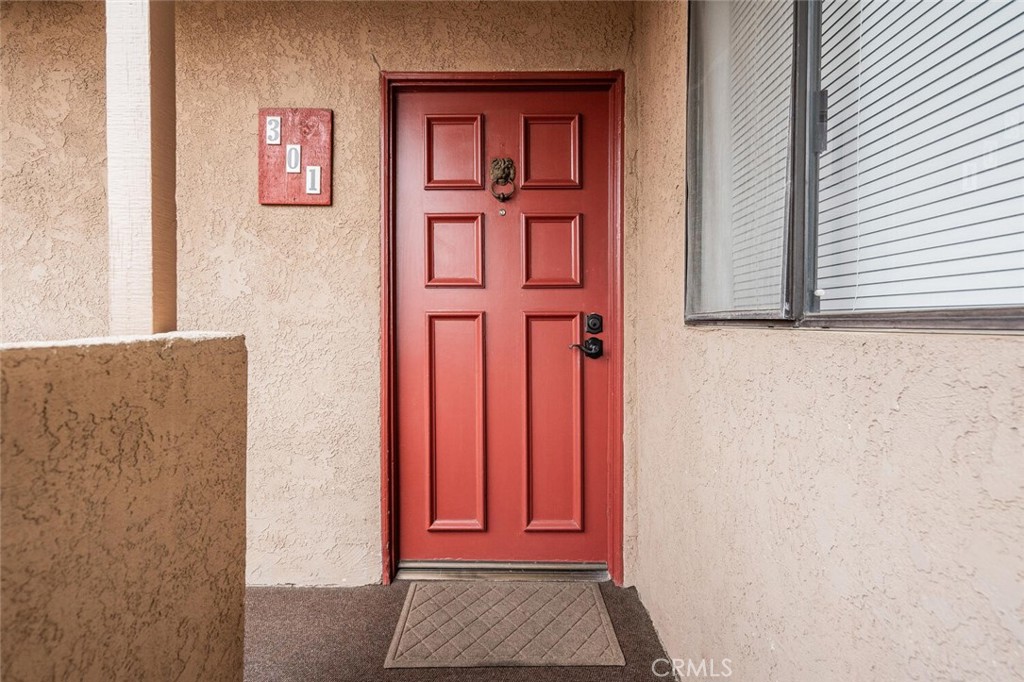 250 W Fairview Avenue 301