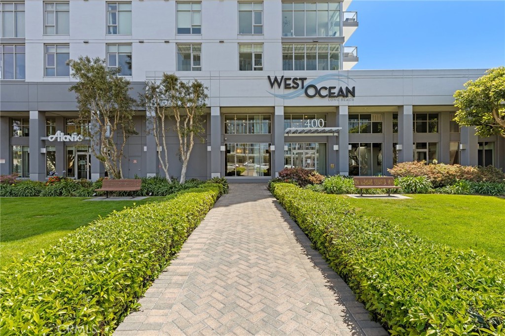 400 W Ocean Boulevard 1202