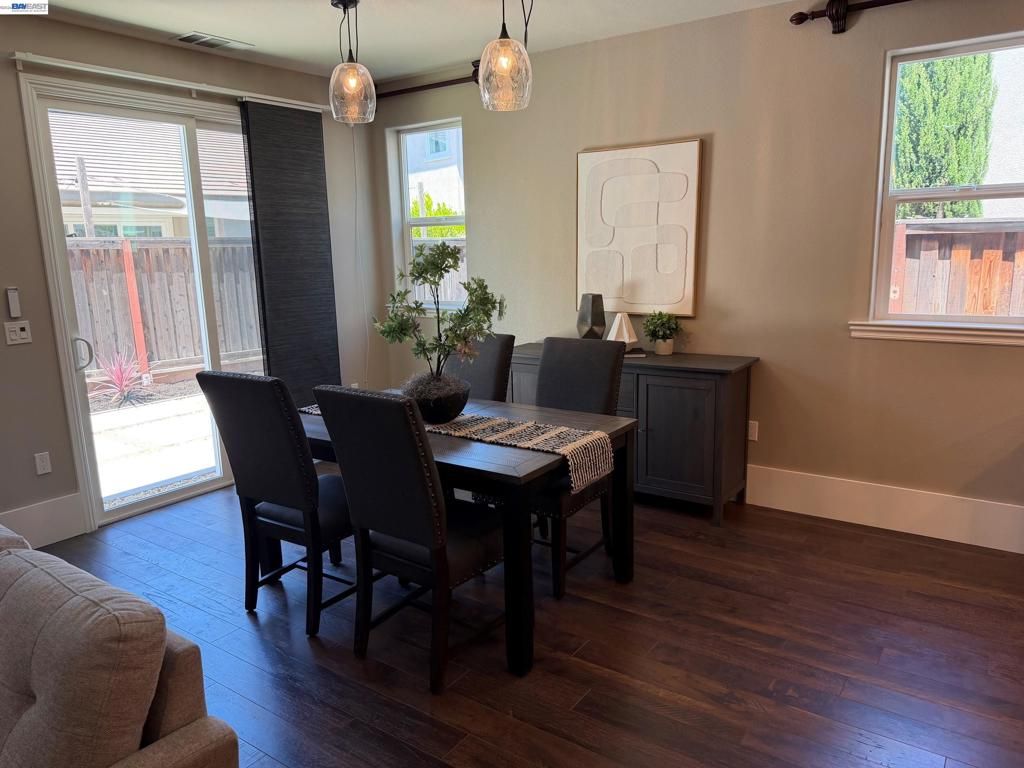 Photo of 1022 Ginger Ct CT, Brentwood, CA 94513 (MLS # 41136668)