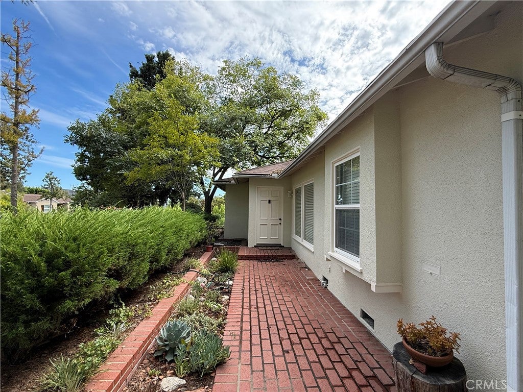 3637 Angelus Avenue