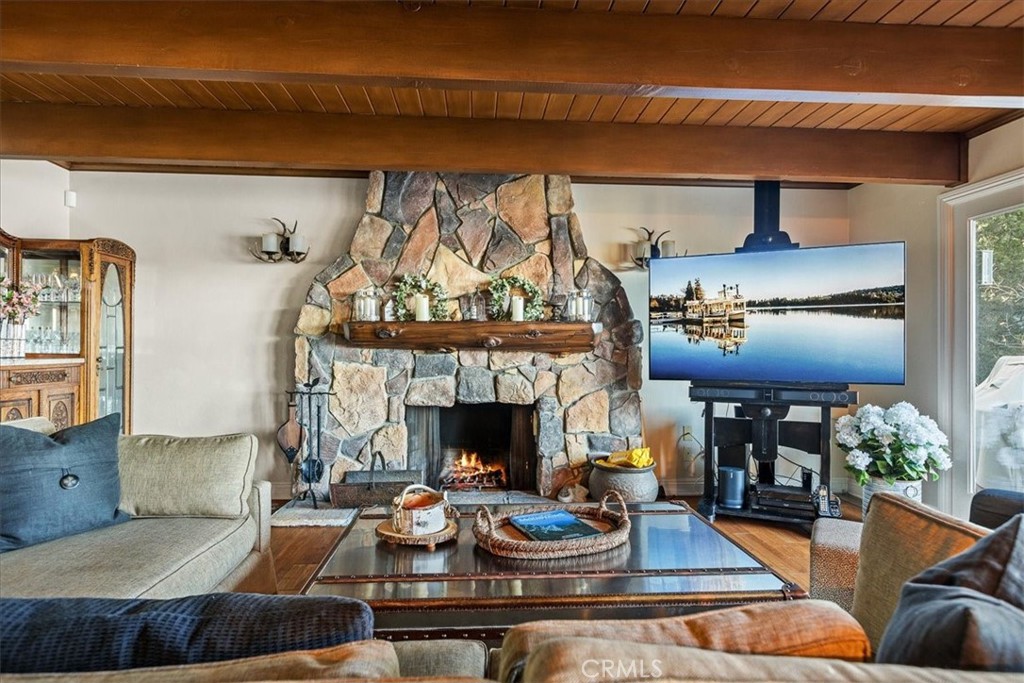 28906 Palisades Drive