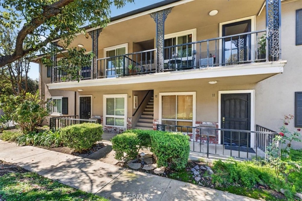 660 S Glassell 12