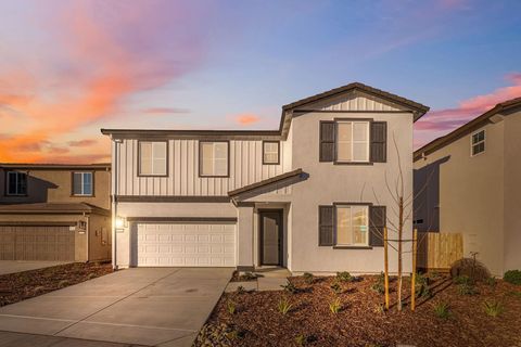 Photo of 2521 Sather Street St, Manteca, CA 95337 (MLS # 41121147)