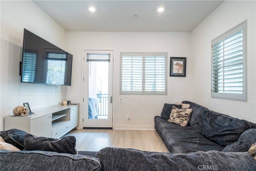 Photo of 1674 W Enterprise Dr, San Pedro, CA 90732 (MLS # PW26046849)