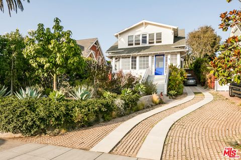 Photo of 2513 3RD Street, Santa Monica, CA 90405 (MLS # 26671201)