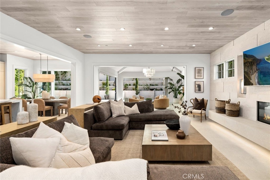 2007 Port Provence Pl, Newport Beach CA 92660 - Photo 14