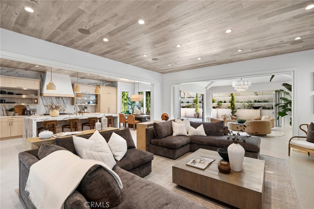 2007 Port Provence Pl, Newport Beach CA 92660 - Photo 13