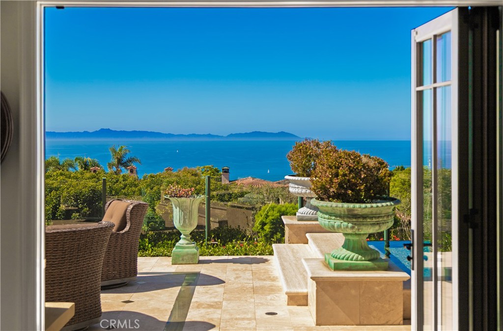 16 Sail Vista