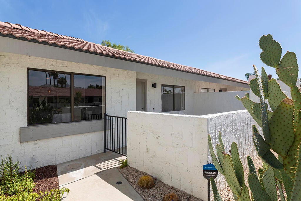 2218 N Sunshine Circle