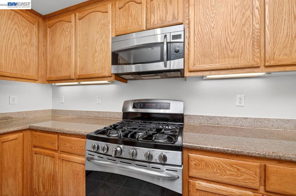 Properties 4 3391 Monaghan St