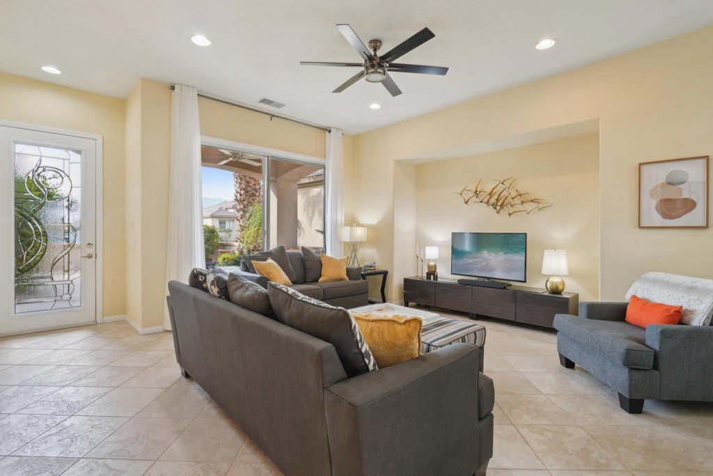 Heritage Palms CC - Residential
