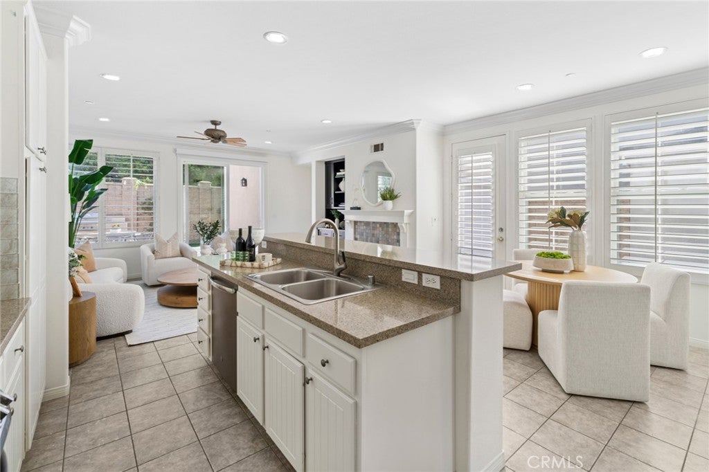 5266 Acorn, Huntington Beach CA 92649 - Photo 14