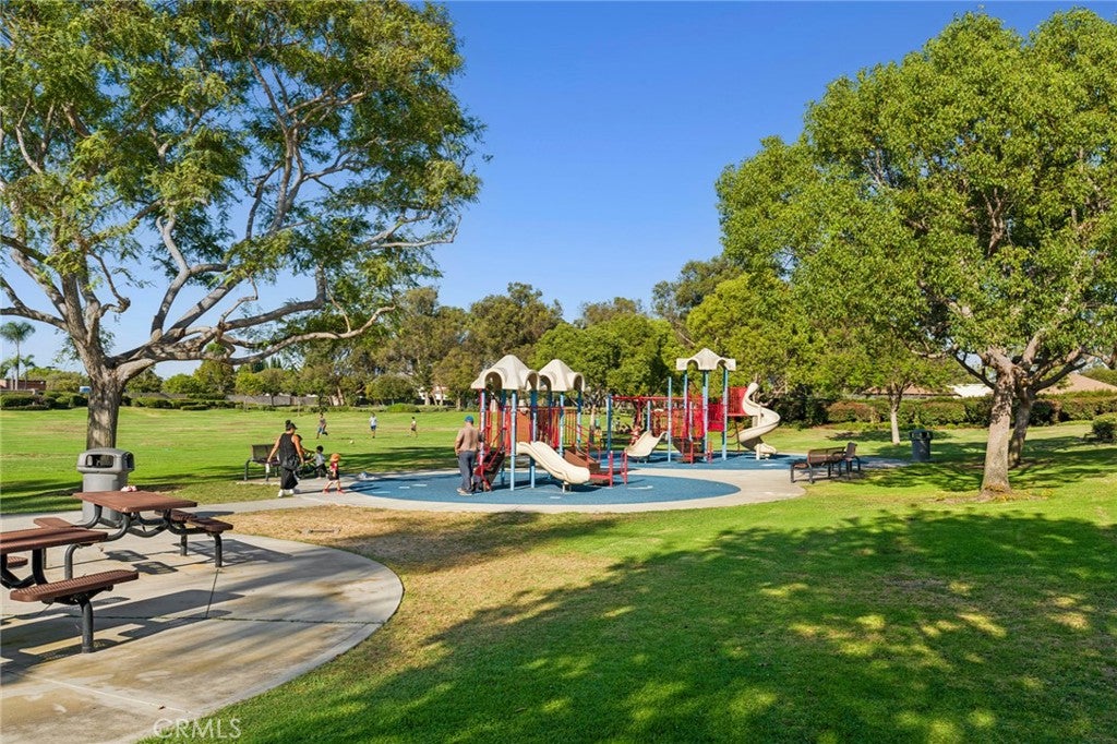 5266 Acorn, Huntington Beach CA 92649 - Photo 37