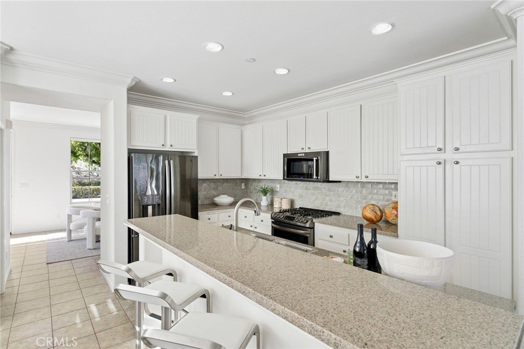 5266 Acorn, Huntington Beach CA 92649 - Photo 9