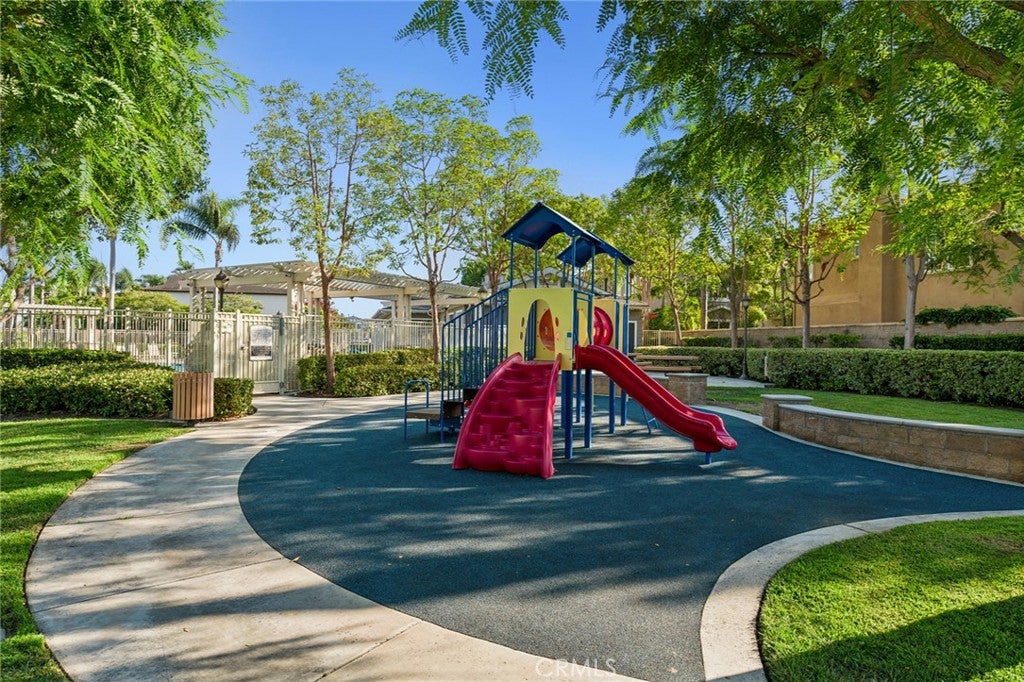5266 Acorn, Huntington Beach CA 92649 - Photo 40