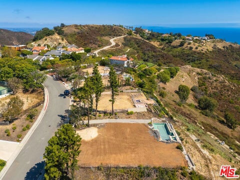 Photo of 16740 Monte Hermoso Drive, Pacific Palisades, CA 90272 (MLS # 26988091)