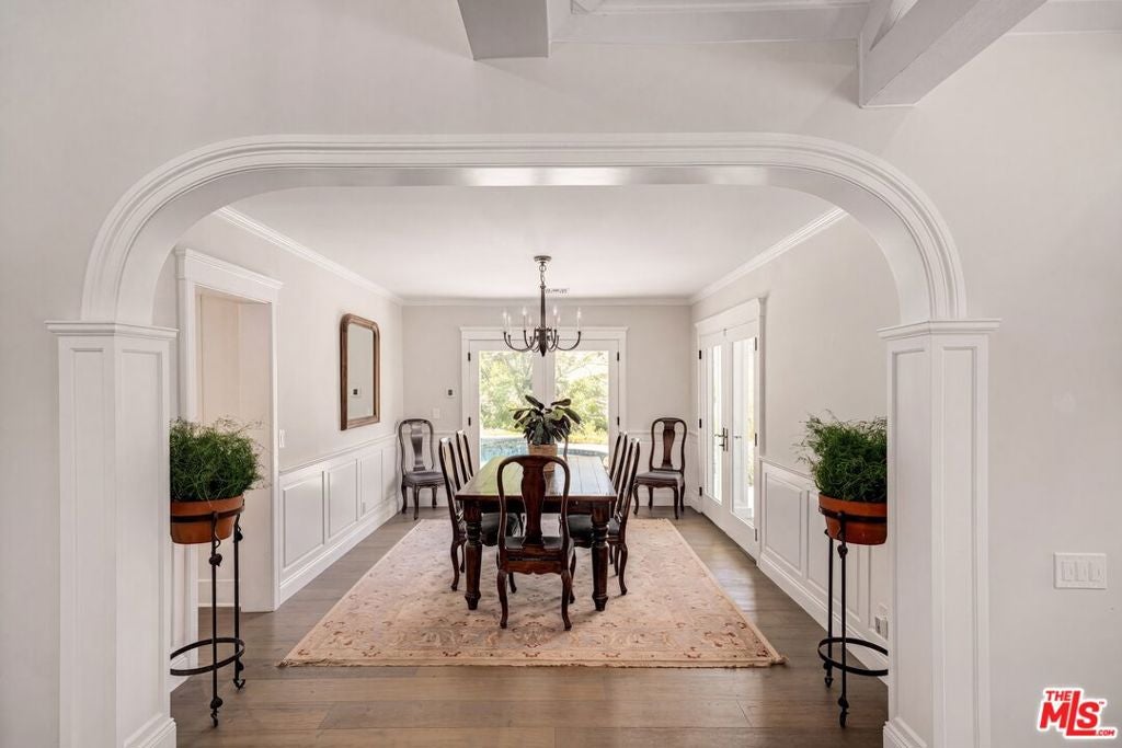 10 Holster Lane