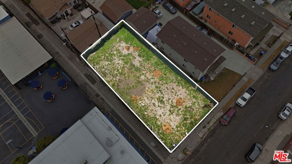 Photo of 118 W 87th Place, Los Angeles, CA 90003 (MLS # 26658415)