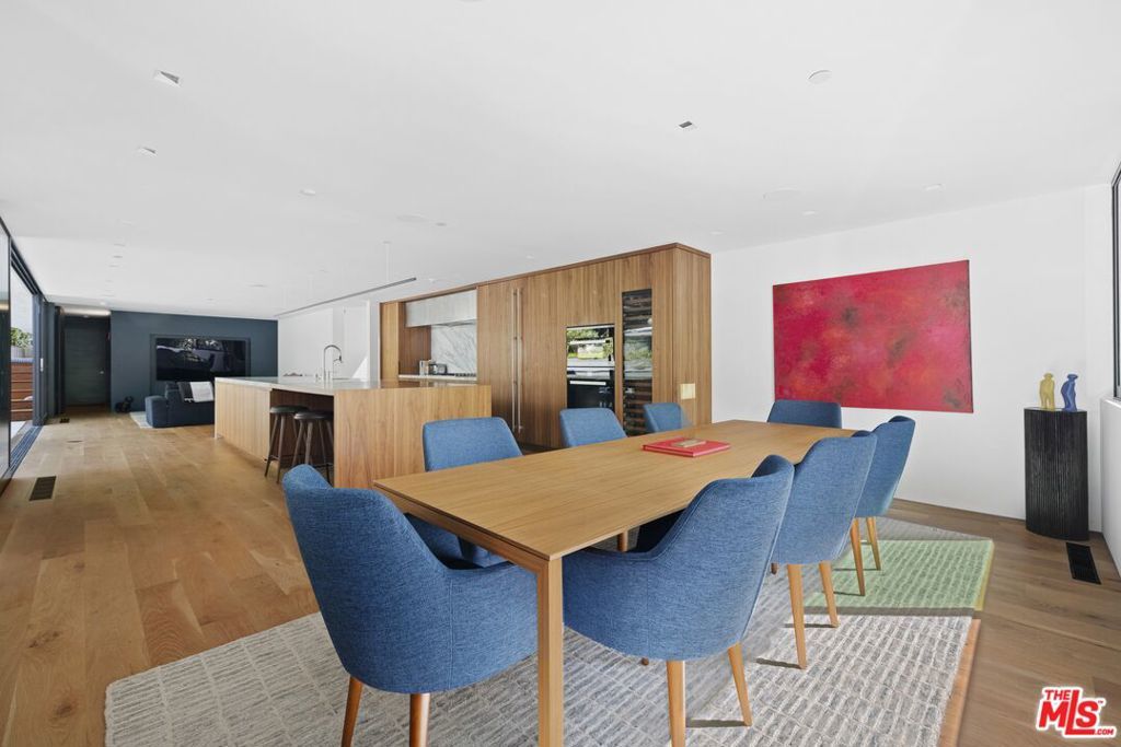 listing image 130729849470490505349