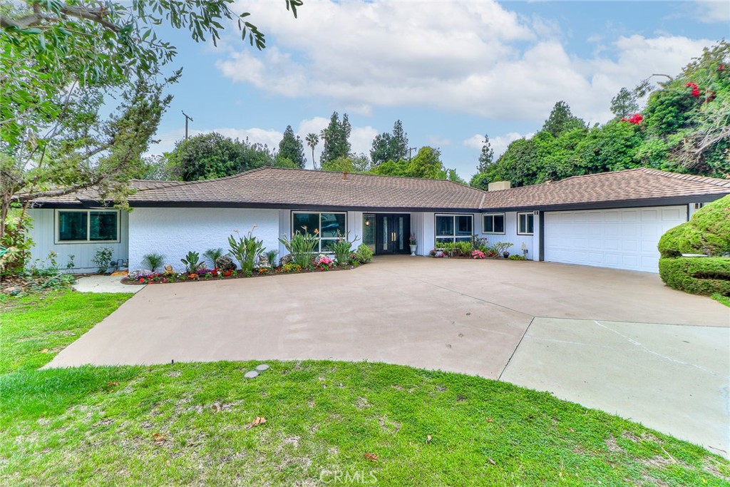 2225 Terraza Place