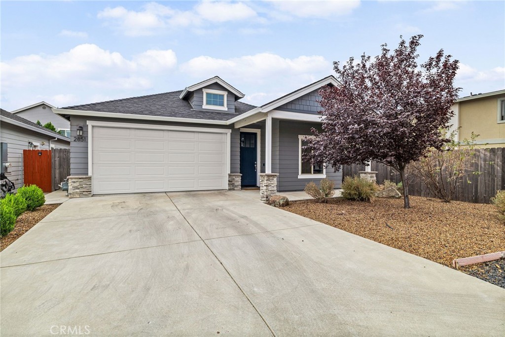 Welcome to this beautiful single-story home in the desirable Oak Valley subdivision! Built in 2018, this well-maintained property feels brand new. Tucked away at the end of Pin Oak Lane, you’ll enjoy extra parking with the additional gravel driveway and a low-maintenance backyard complete with a charming swing. Inside, the open-concept kitchen flows seamlessly into the living room, creating the perfect space for entertaining and everyday living. The thoughtful floorplan offers a private primary suite, separate from the two additional bedrooms.
Located in one of Chico’s most convenient areas, you’re close to Meriam Park, Cal Park, Canyon Oaks Golf Course, the Old Humboldt Road bike trail, and Bidwell Park. This home combines comfort, style, and location—you’re going to love it!