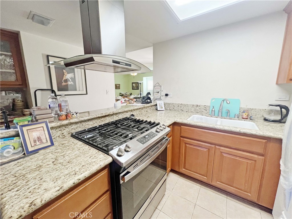 13722 Red Hill Avenue 15