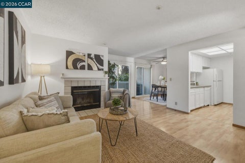 Photo of 2597 Oak Rd #A, Walnut Creek, CA 94597 (MLS # 41142091)