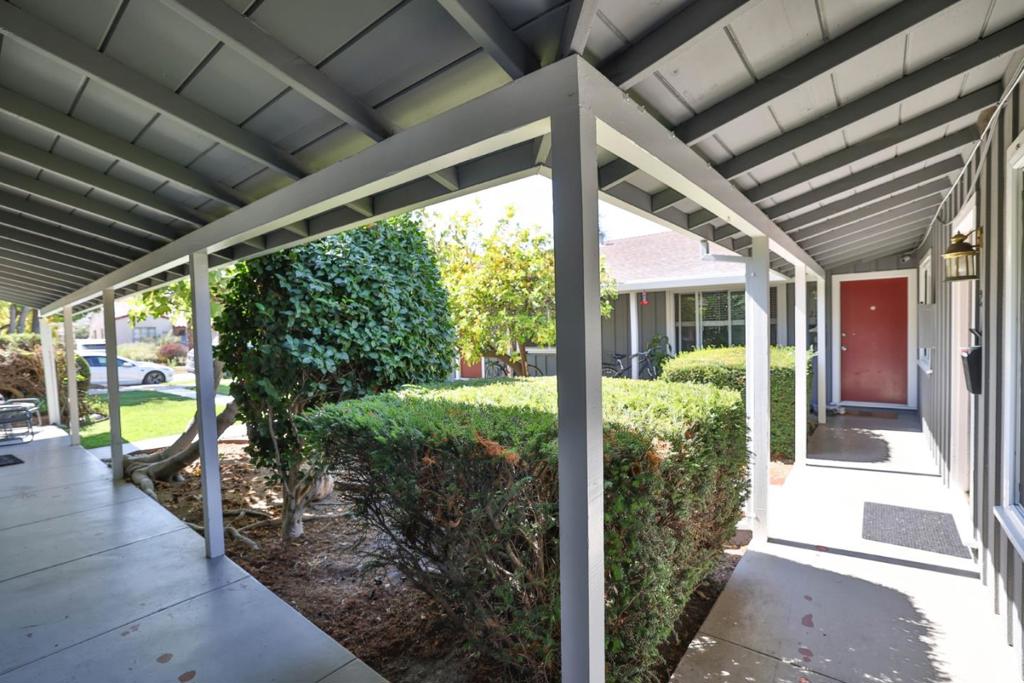 220 Loreto Street