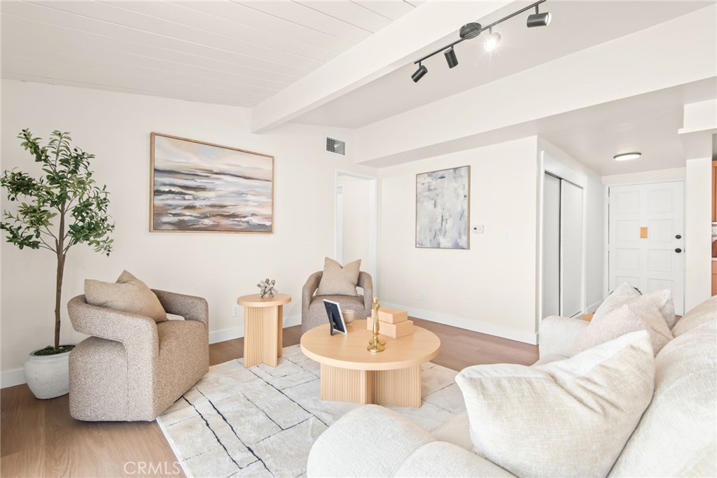 1224 N Albertson Avenue