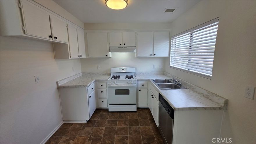 * Unit #D * - FICO SCORE SPECIAL 600+ * UPSTAIRS UNIT * 2 Bedroom, 1 Bath Apartment * NEW Two tone interior paint * luxury vinyl plank flooring * Updated kitchen with white cabinets, quartz counter tops, stainless steel sink, stainless steel dishwasher and gas range * Updated fixtures * Large living area and dining area with glass slider to oversized patio * Very spacious bedrooms * One car detached garage * A really cute, clean unit. * Included in rent: Water and Trash * Laundry: Community Laundry * Pet Policy: No Pets * Rent: $ 1,950 / Security Deposit: $ 1,950 / $45 per Adult Processing Fee – Cashier’s Check or Money Order only for Application Fee, Security Deposit and Processing Fee. NO smoking/vaping. One application per person living in property 18 and over. We require all original applications be delivered to our offices by prospective tenant. All tenants must carry renters insurance for the totality of their lease. Please be sure to read our entire application. Square footage and lot sizes are estimated. Minimum one year lease. *
