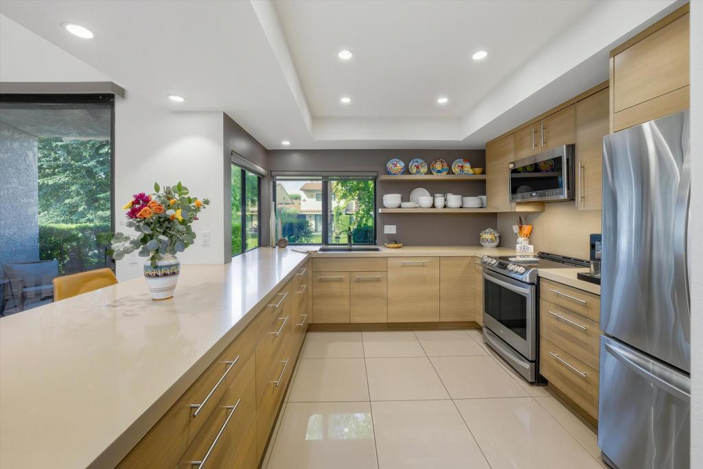 Sundial Condos - Residential