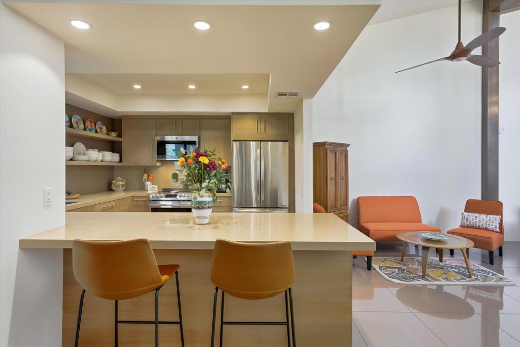 Sundial Condos - Residential