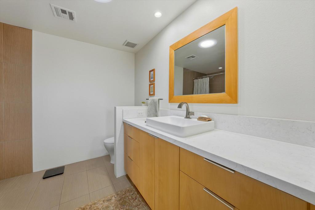 Sundial Condos - Residential