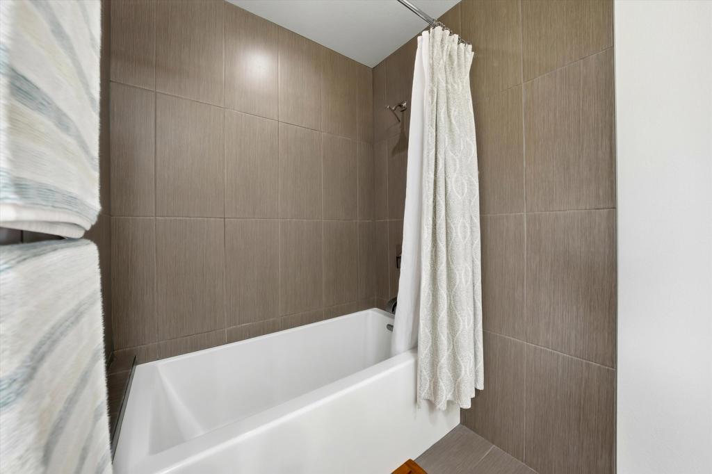 Sundial Condos - Residential